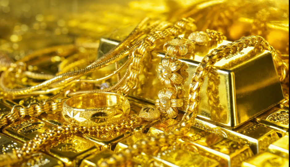 भारतीय परिवारों के पास मौजूद सोने की कीमतें एक दशक से कुछ अधिक समय में 1 ट्रिलियन डॉलर से अधिक बढ़ी